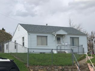 926 1/2 Assiniboine Ave, Havre, MT 59501