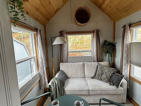 5th image of 180 Lakeland Ridge Rd #41