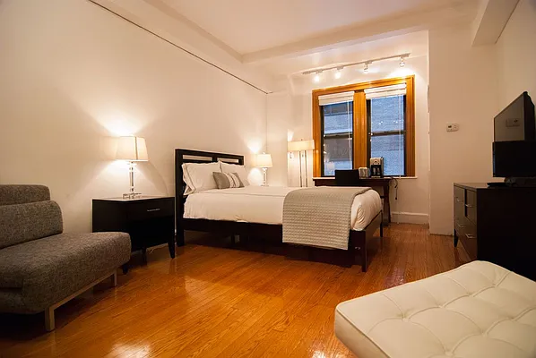 Rented by WAM Partners - William Moses Co. | media 13