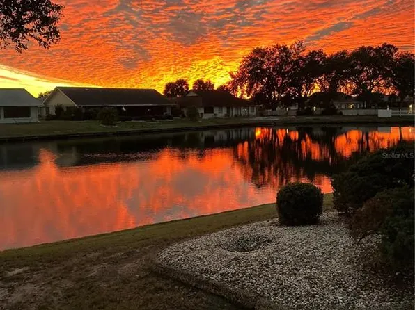 2016 View Dr E, Sun City Center, FL 33573