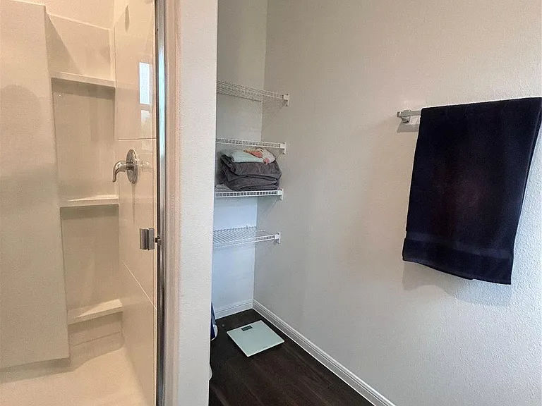 118 Ashwood Glade Dr — Photo 10