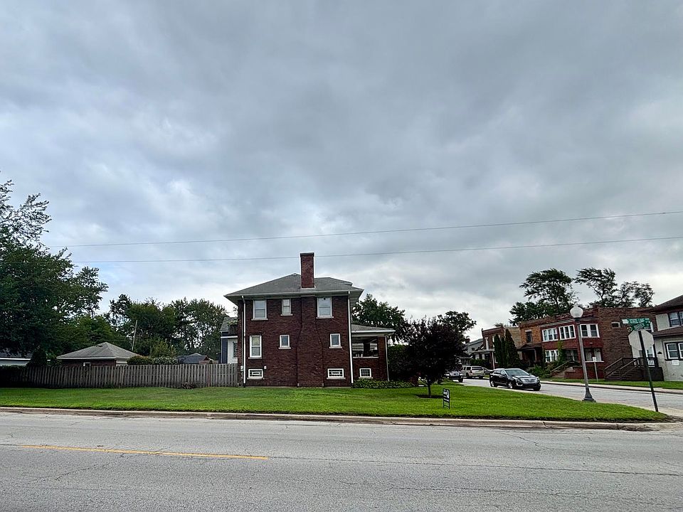 2nd image of 3 Warren St