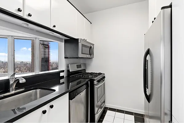 Rented by Douglas Elliman | media 3