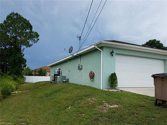 4th image of 803 Bruce Ave N