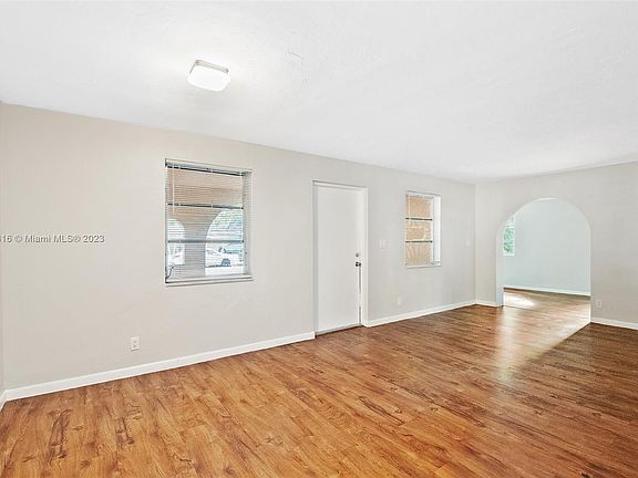 5th image of 721 NE 61st St