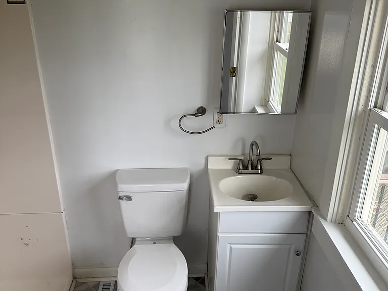 1741 Orange St — Photo 6