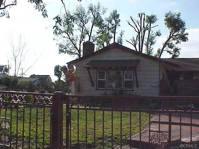 1st image of 953 Densmore St