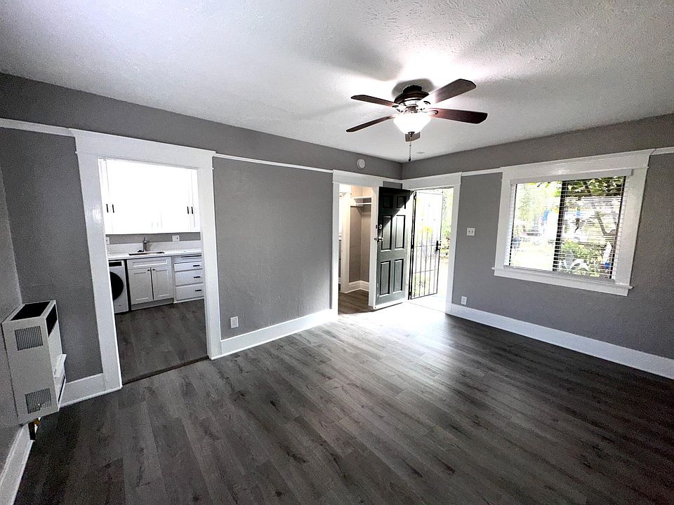 1st image of 912 N Park Cir APT B