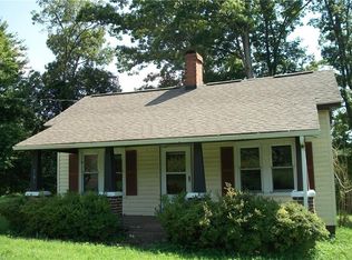 8378 Reynolda Rd, Pfafftown, NC 27040