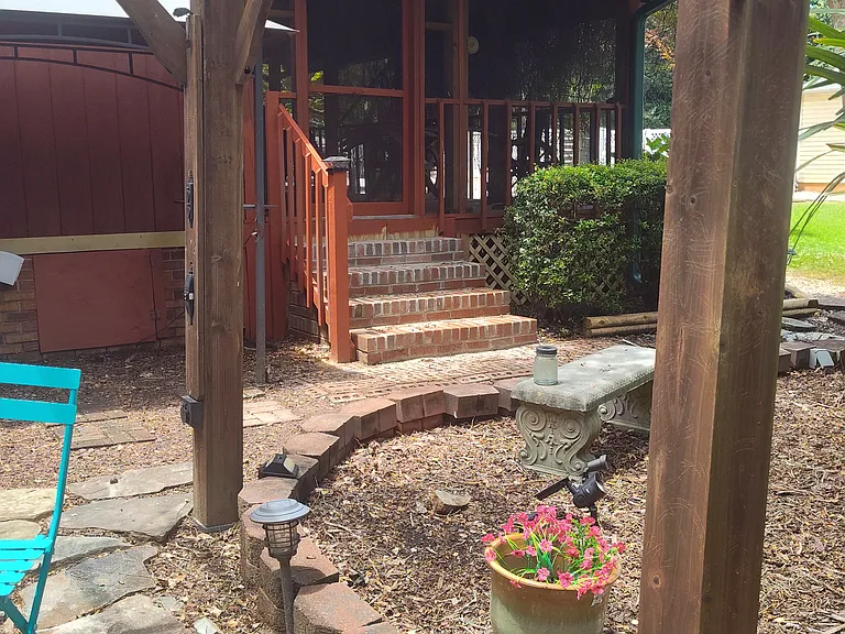 330 McClain Dr — Photo 58