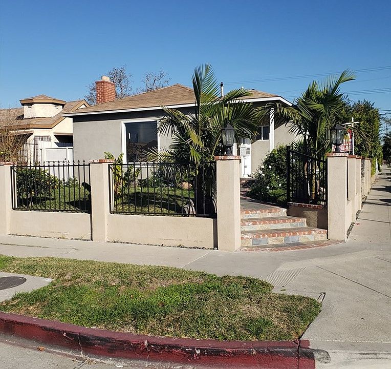 1st image of 2127 W 62nd St