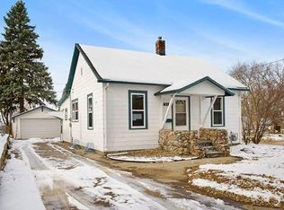 215 N Hawthorne Ave, Sioux Falls, SD 57104