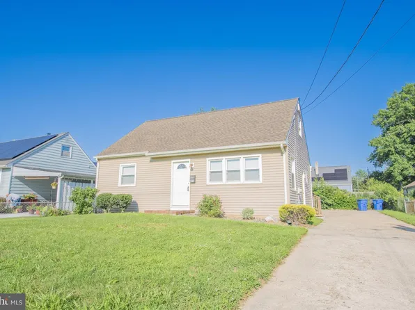 203 Blue Jay Ln, Mount Holly, NJ 08060