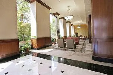 Rented by R New York