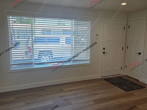 3rd image of 2803 Borst Ave APT 10