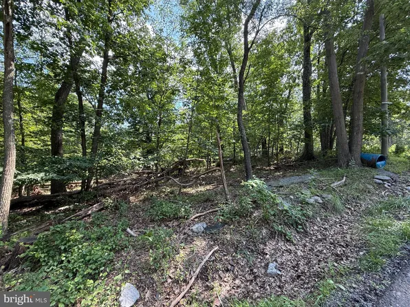 33 Audubon Rd, Hedgesville, WV 25427