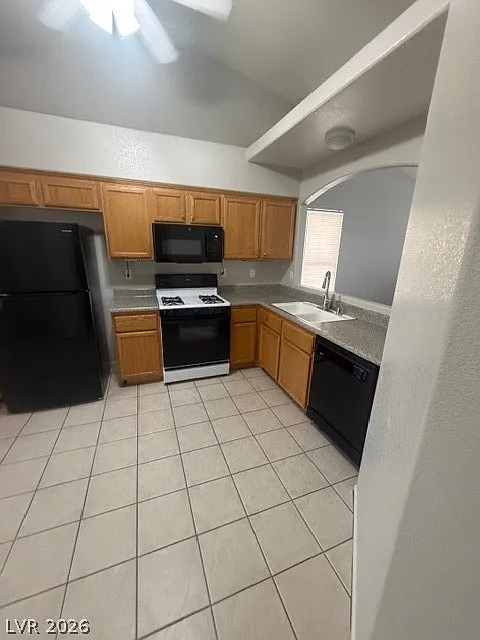 Building Photo - 1042 Aspen Daisy Ave