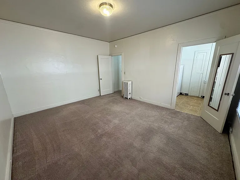 1757 Oxford St #8 — Photo 3