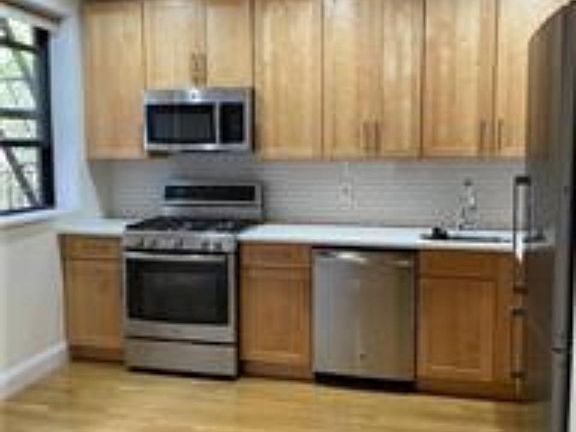 2nd image of 149-45 Northern Blvd #5G