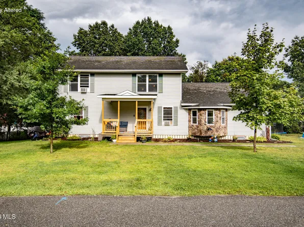 30 Alta Avenue, Queensbury, NY 12804
