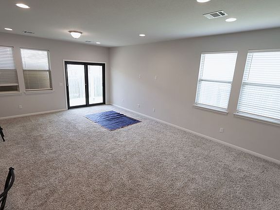 5th image of 821 Olive Creek Dr