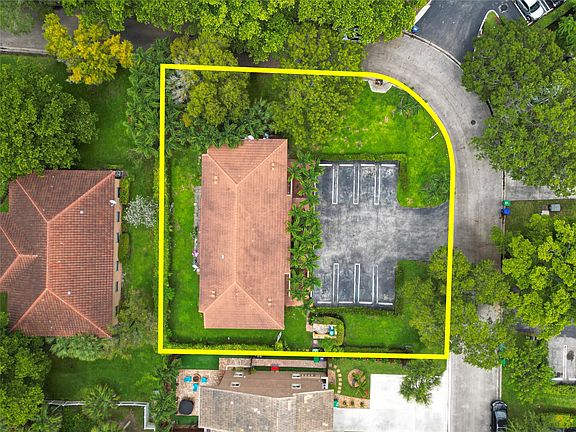 2nd image of 4280 NW 114th Terrace