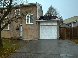 24 Medley Ln, Ajax, ON L1S 3P6