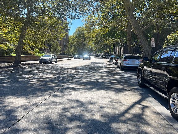 5th image of 472 Gramatan Ave #5AA