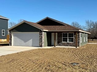 1803 S Elm St, El Dorado Springs, MO 64744