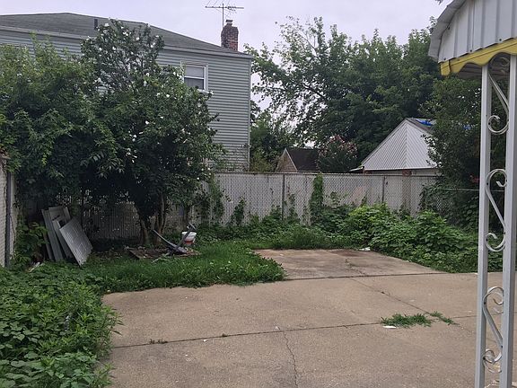 3rd image of 190 120 Ave