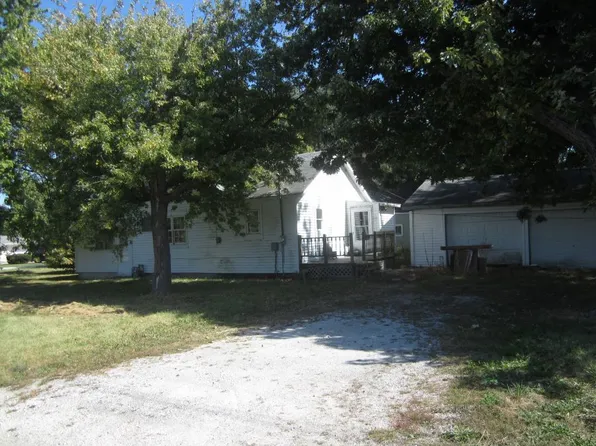 390 W Iroquois St, Sheldon, IL 60966