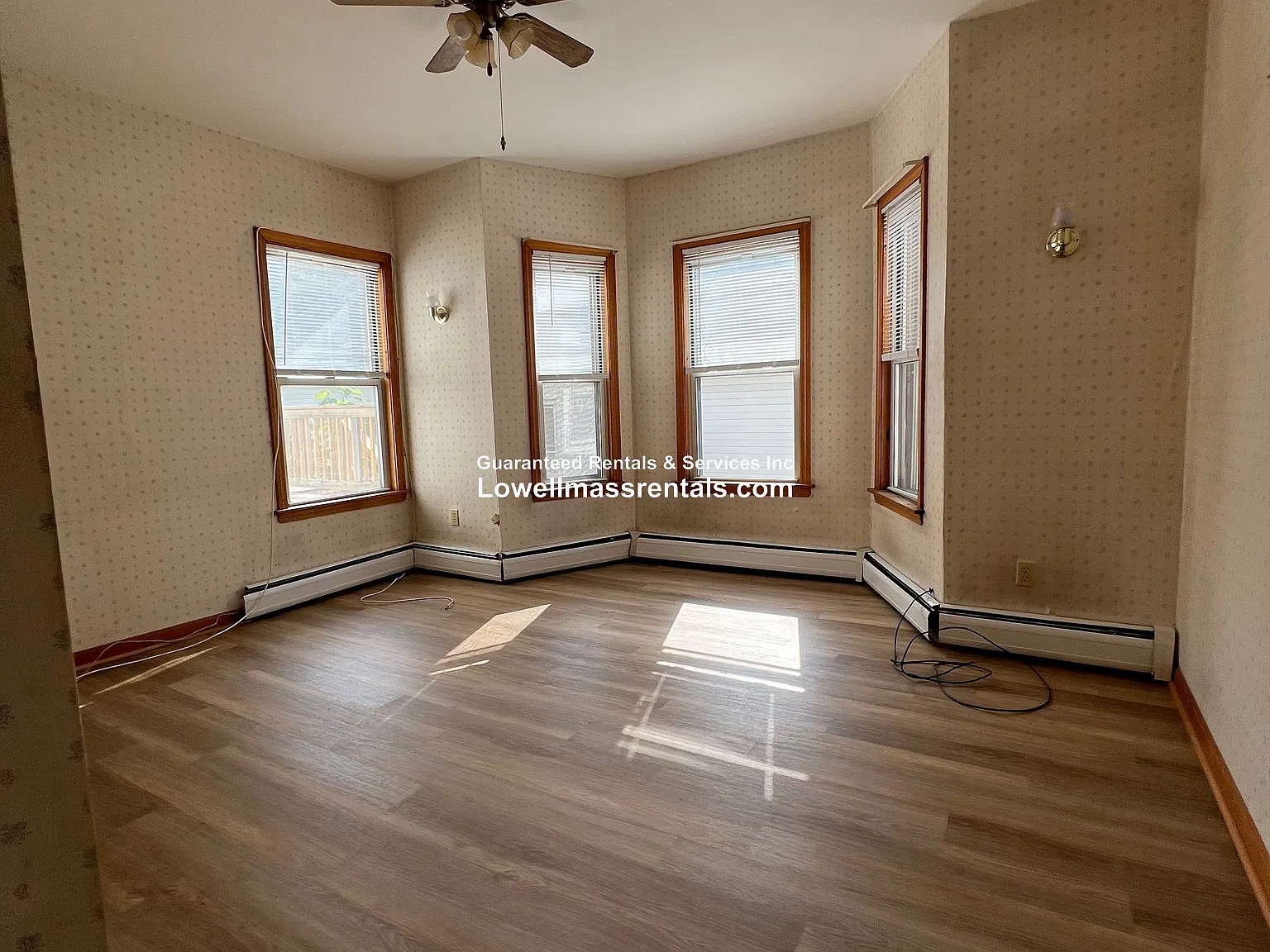 2 bed, 1.0 bath, 1350 sqft, $2,000 — Photo 3