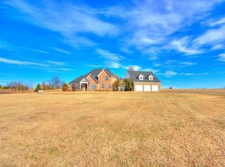 24688 N May Ave, Edmond, OK 73025