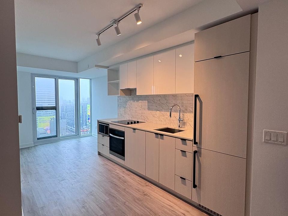 1st image of 252 Church St #2601