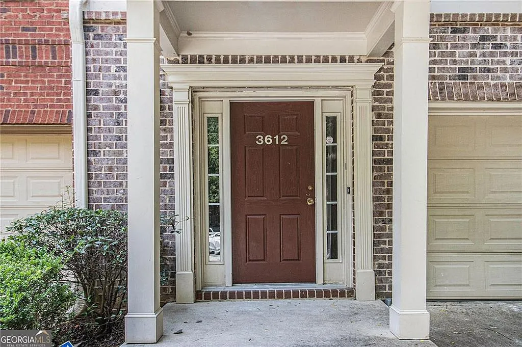 4 bed, 3.5 bath, 1496 sqft, $2,400 — Photo 4