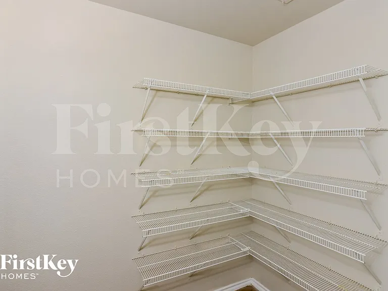 13701 Laramie Hl — Photo 10