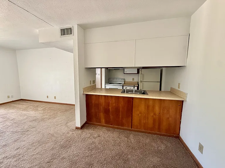 200 Sunset St — Photo 8