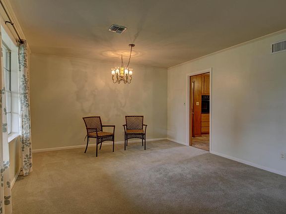 3rd image of 126 Shadyside Ave