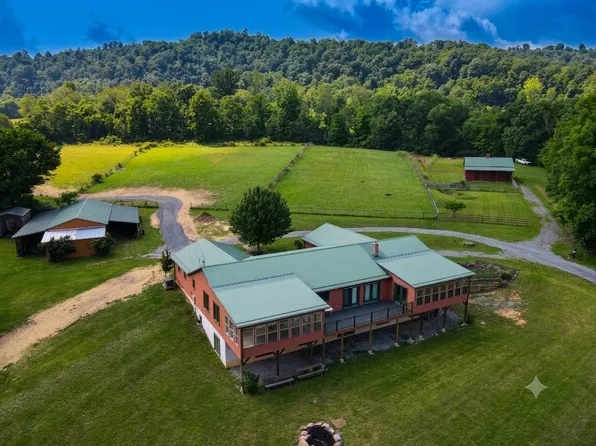 829 Low Gap Rd, Lewisburg, WV 24901