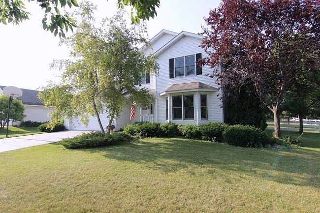 1st image of 520 E Dentaria Dr