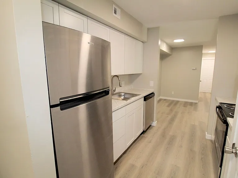 1112-6 Blue Ridge Dr — Photo 5