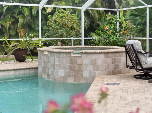 6778 Buckingham CT, NAPLES, FL 34104