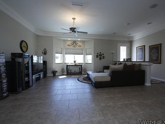 3rd image of 3021 Silver Saddle Dr