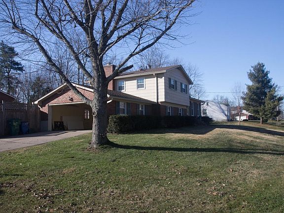 Side Entrance 2.5 Car Garage