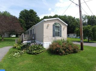 25 Hillside Ln, Weedsport, NY 13166