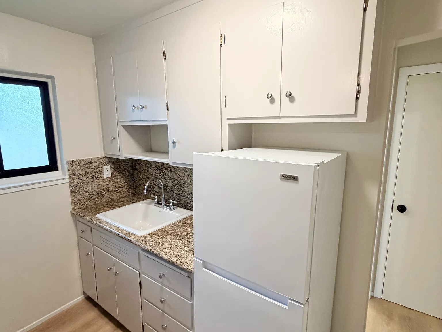 1 bed, 650 sqft, $3,495 — Photo 3