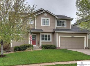 14616 Meredith Ave, Omaha, NE 68116