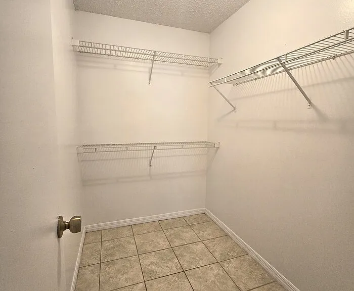 1423 Montana Ave — Photo 13