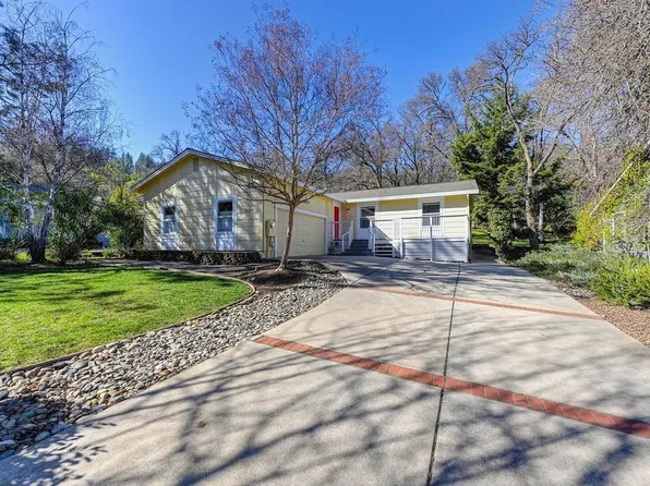 14284 Torrey Pines Dr, Auburn, CA 95602