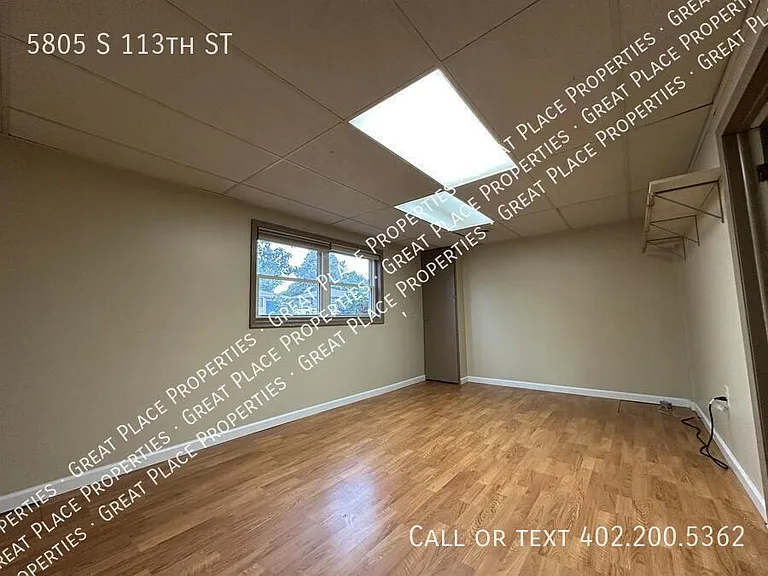 5805 S 113th St — Photo 5